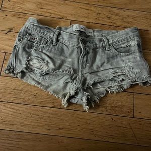 Hollister side zipper pocketed shorts